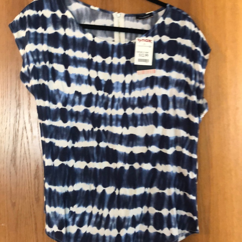 Blue and white top NWT